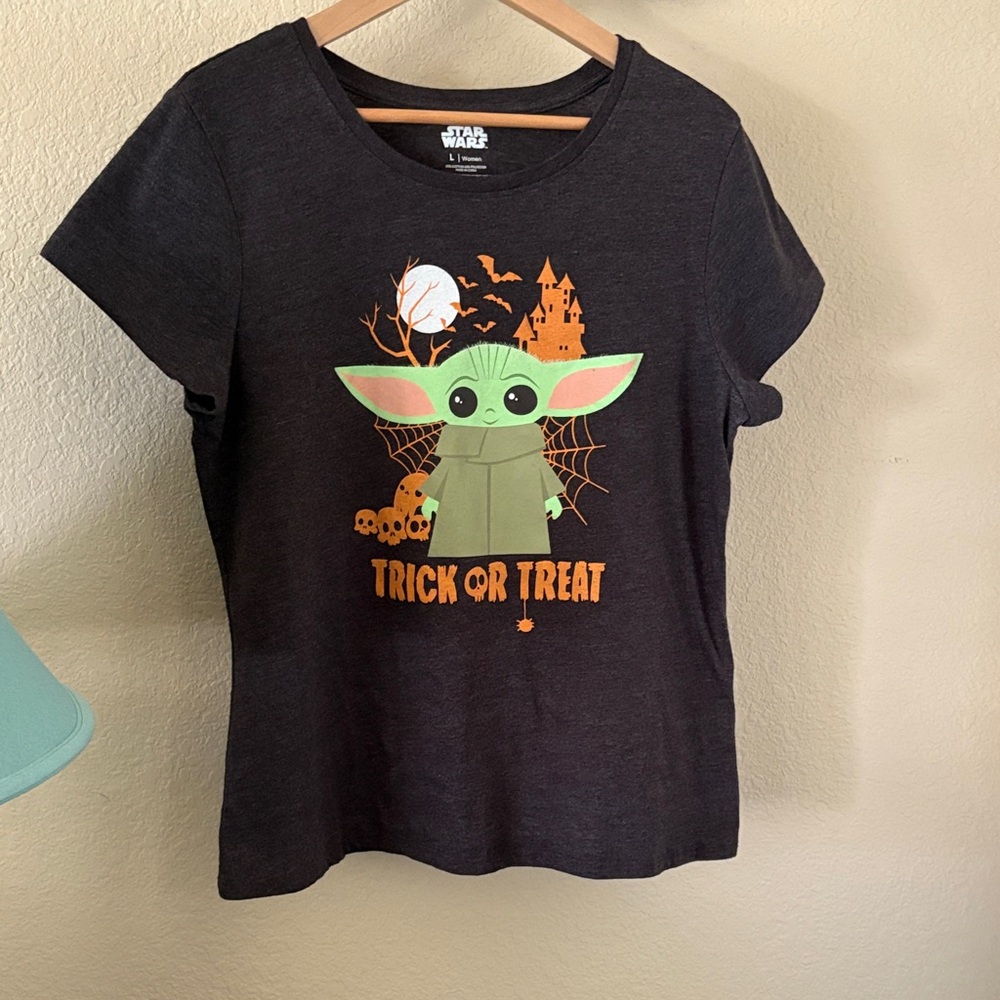 Star Wars womens Trick or Treat Tee - Black and Orange ladies L